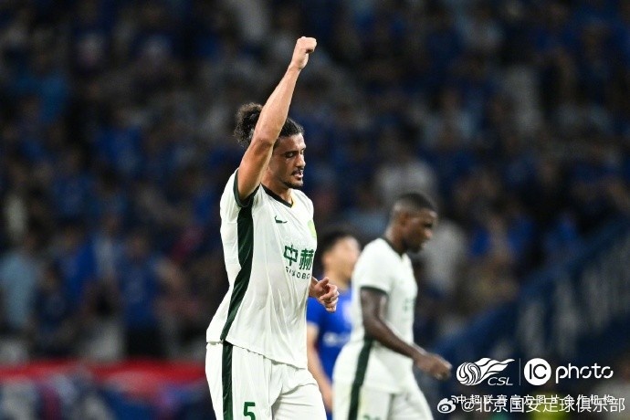 北京国安客场3-0完胜上海申花 侯森多次扑救 北京国安客场3-0完胜上海申花 侯森多次扑救