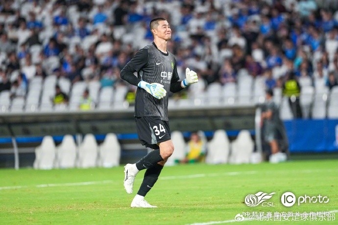 北京国安客场3-0完胜上海申花 侯森多次扑救 北京国安客场3-0完胜上海申花 侯森多次扑救