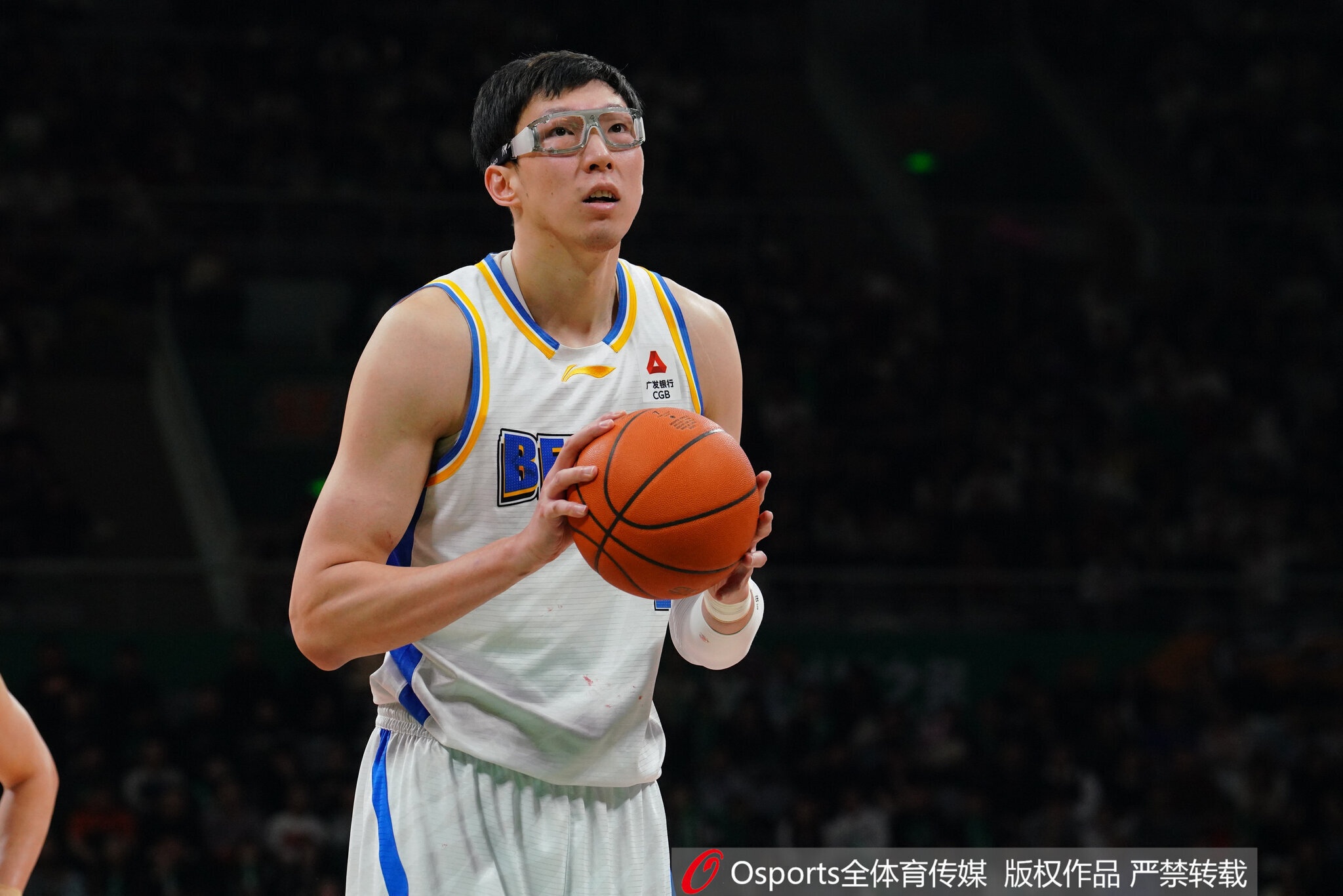 媒体人:巴里·布朗是李楠需要的强解小外援 桑普森能为周琦减压 媒体人:巴里·布朗是李楠需要的强解小外援 桑普森能为周琦减压