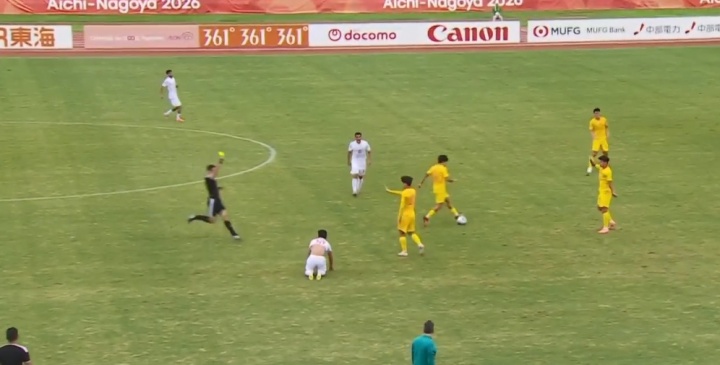 半场-U23国足0-0伊朗U23 U23国足控球率仅三成,3脚打门0射正 半场-U23国足0-0伊朗U23 U23国足控球率仅三成,3脚打门0射正